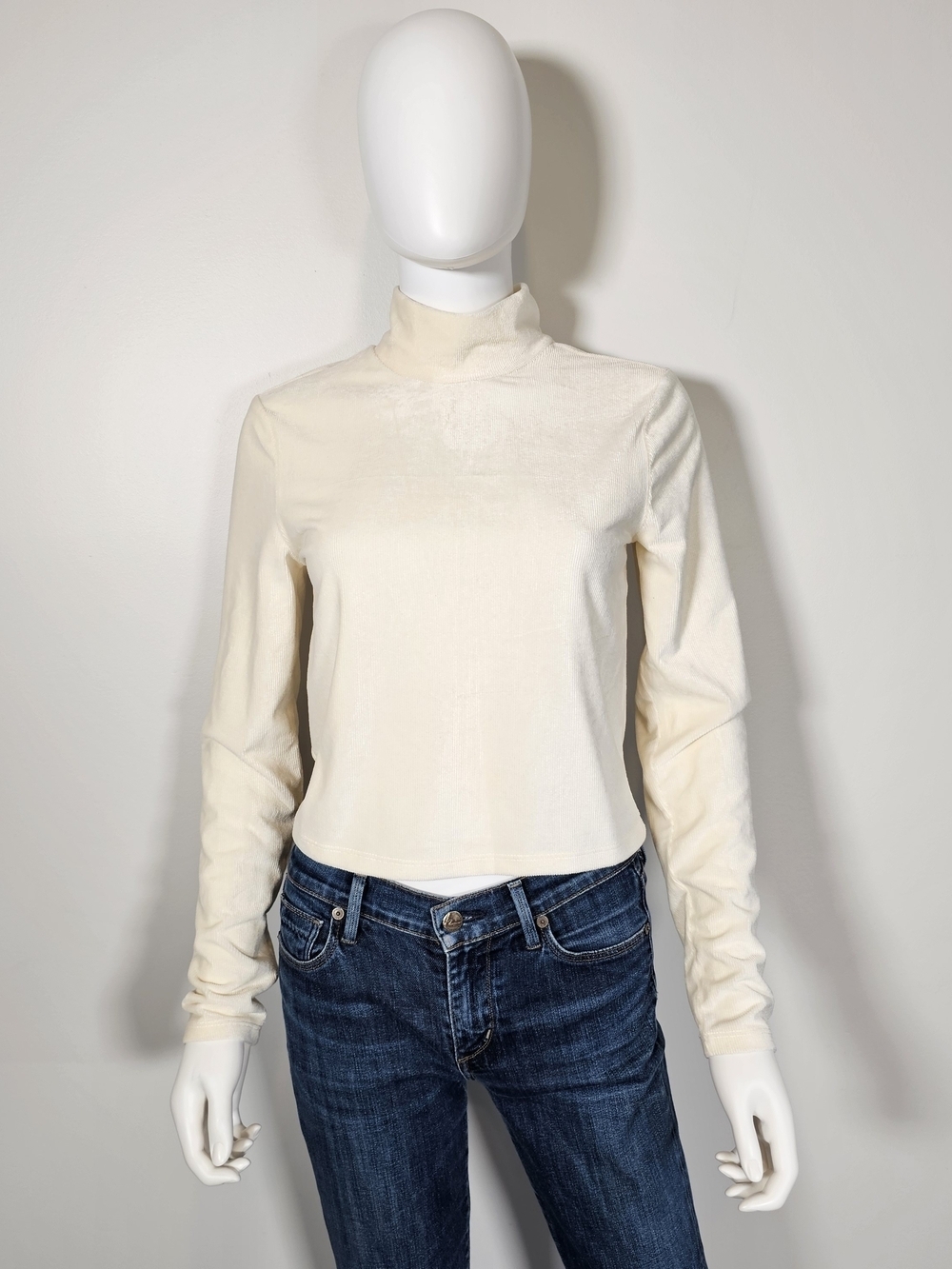Vero Moda NWT Cream Mock Neck Long Sleeve Top Sz M